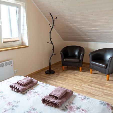 Cosy Family Guesthouse With Sauna And Garden كوريسارِ المظهر الخارجي الصورة